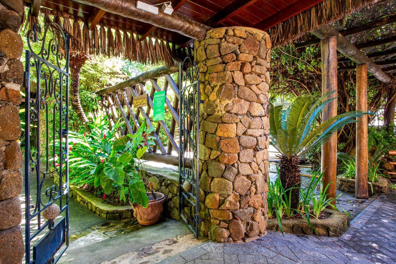 Hotel Alemao Beach De Ilhabela Kültér fotó